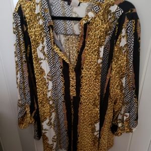 Gold, black w/white classic look 3/4 sleeves top